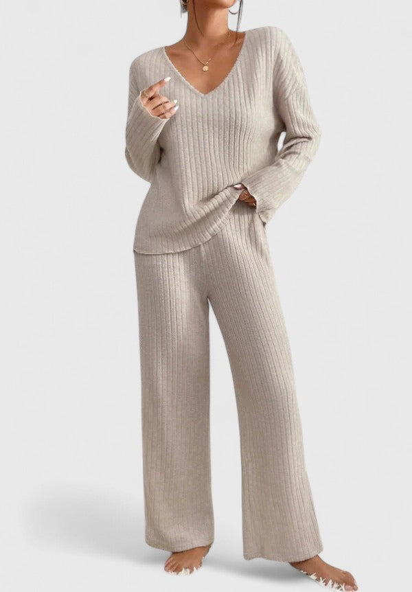Addison | Cozy Lounge Ensemble