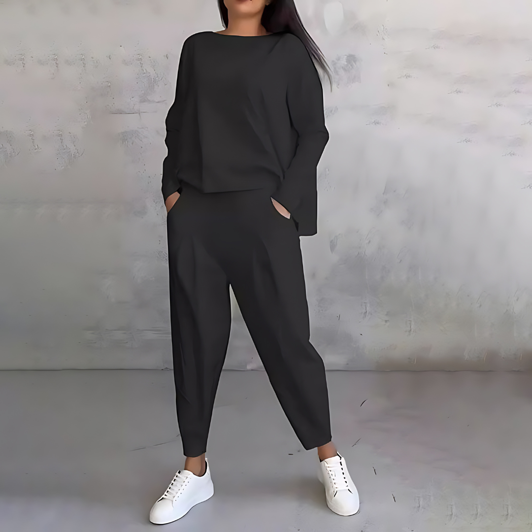 Avenn | Cozy Two-Piece Ensemble