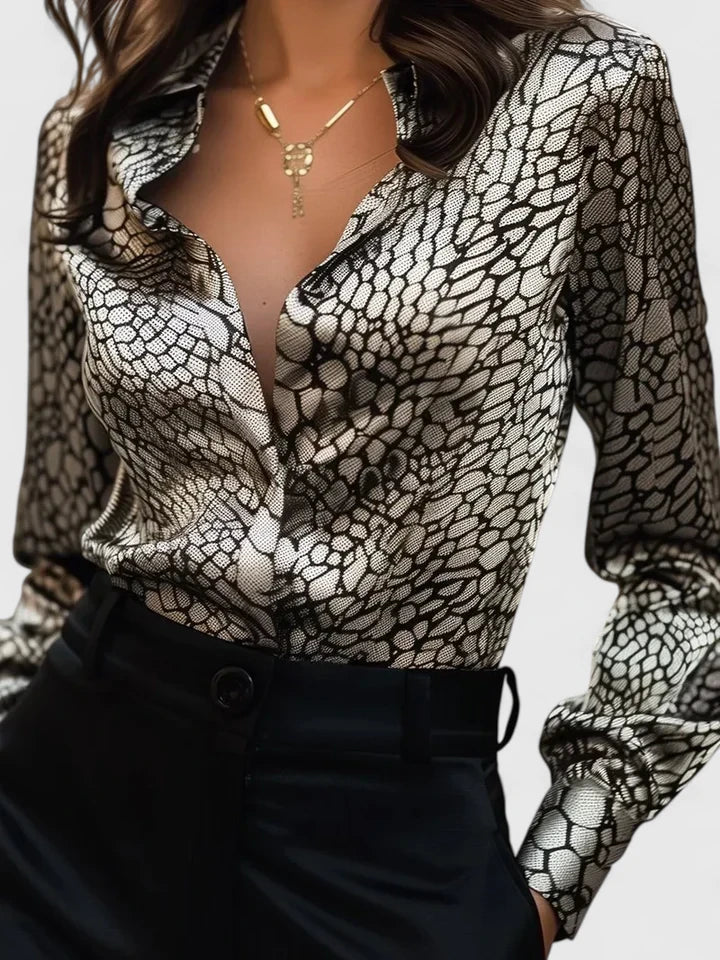 Lyzziane | Chic and Sophisticated Blouse