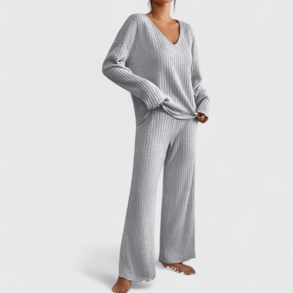 Addison | Cozy Lounge Ensemble