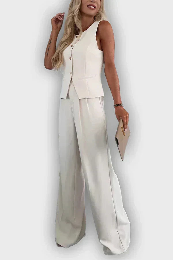 Hailiegh | Elegant Ensemble