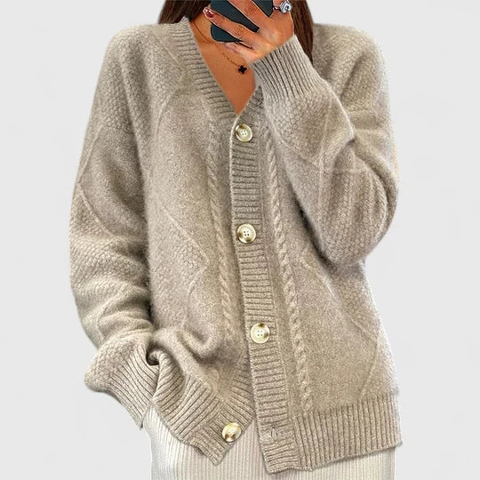 Solenyahh | Cozy Cardigan for Ultimate Comfort
