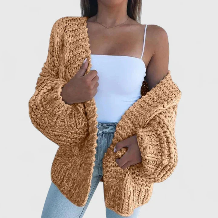 Yvanderliah | Cozy Cardigan